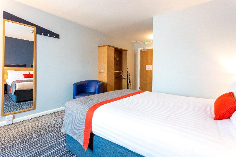 장애인을 위한 스탠다드 룸, Holiday Inn Express Perth, An Ihg
