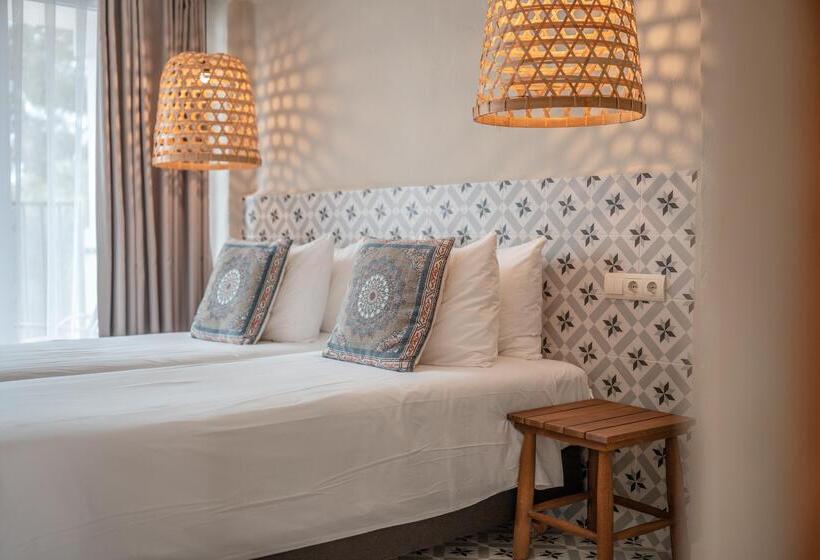Номер Стандарт Вид на Сад, Marble Stella Maris Ibiza