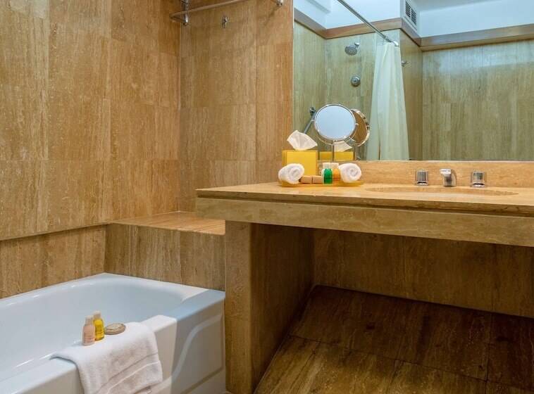 Номер Executive, Sonesta Hotel El Olivar