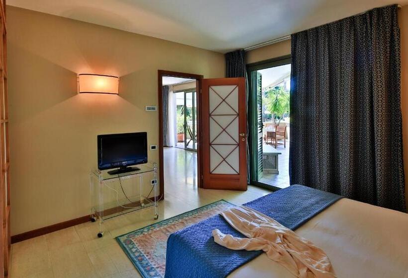 Люкс с Террасой, Villa Undulna  Terme Della Versilia