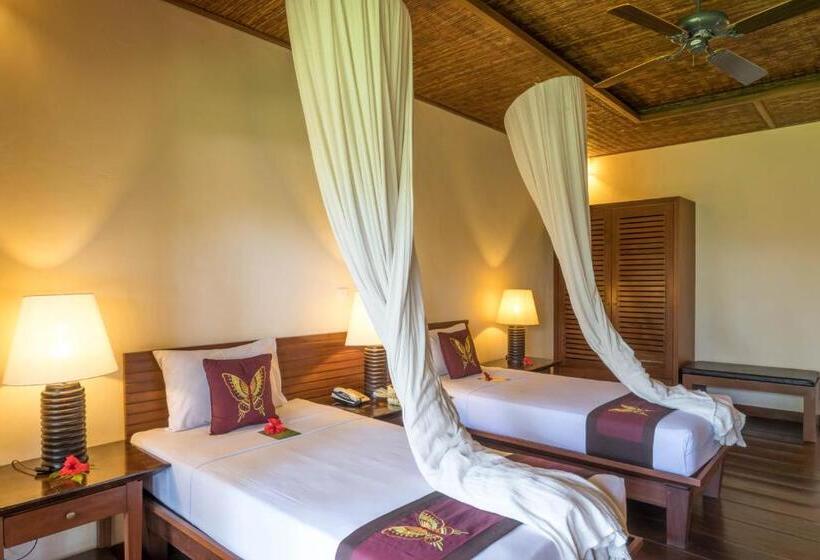 Номер Deluxe Вид на Сад, Ananda Ubud Resort