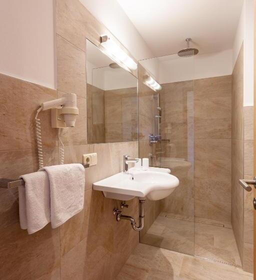 آپارتمان 1 خوابه با چشم‌انداز, Residence Viktoria