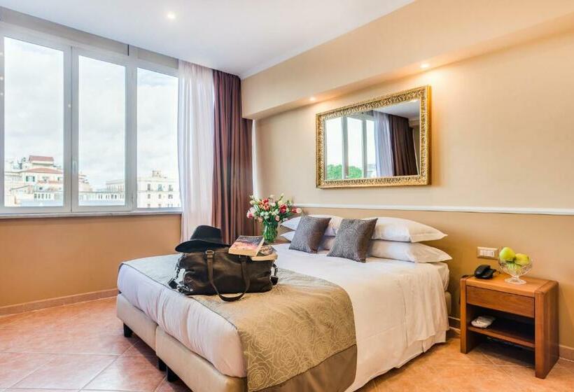 Habitación Superior Vista Ciudad, Raeli Hotel Lux