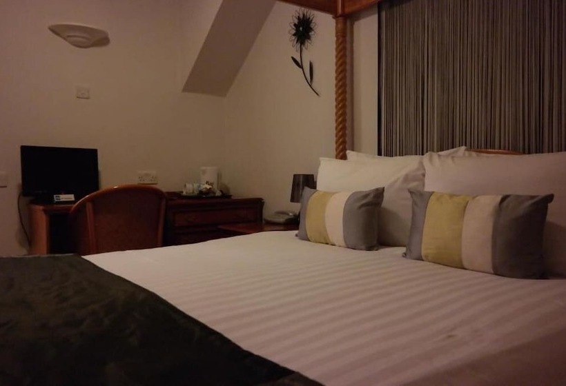 Номер Deluxe, Sorrento Hotel & Restaurant