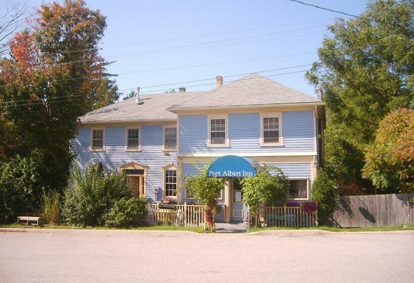 Люкс, Port Albert Inn