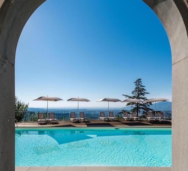 آپارتمان دلوکس 3 خوابه, Tenuta Guinigi Antico Borgo Di Matraia   Exclusive Holidays Apartments & Pool