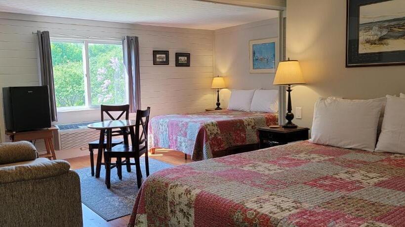 Номер Стандарт, Hawks House Inn