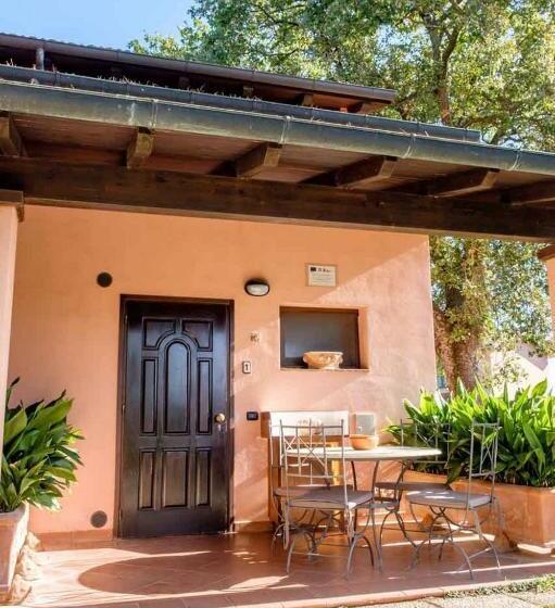 Студия Стандарт, Agriturismo Poggio Corbello