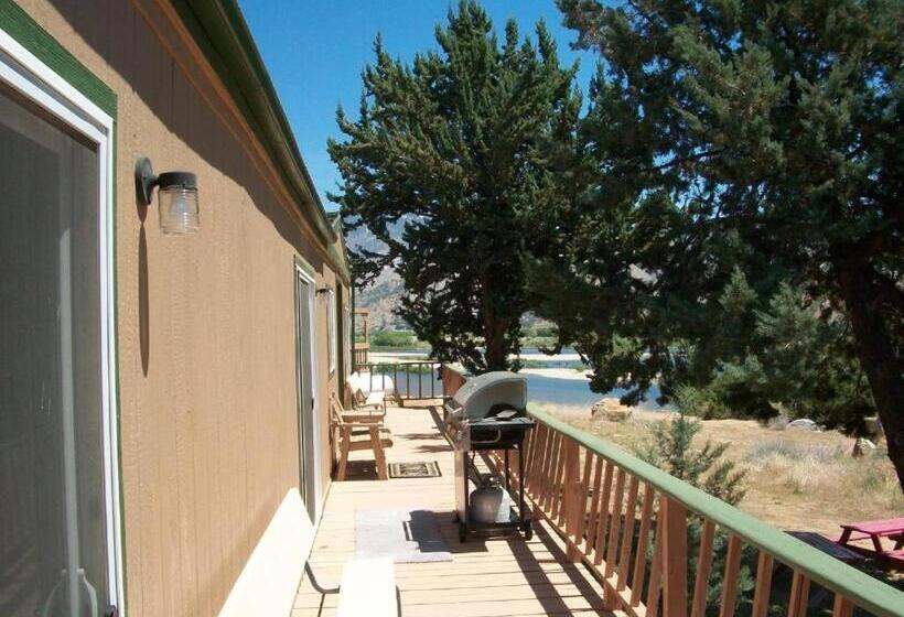 침실 2개 주택, Lakeshore Lodge