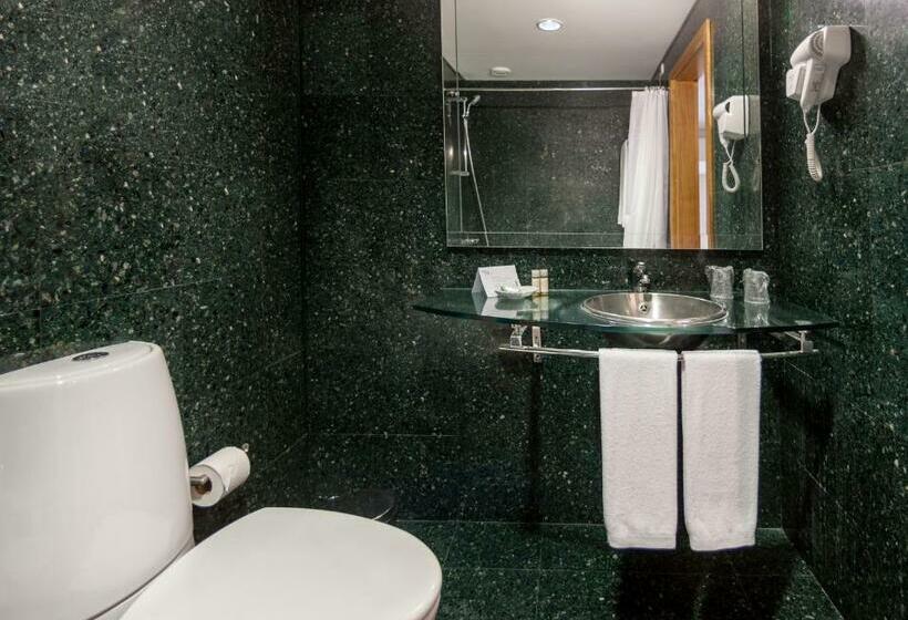 Номер Стандарт, Neat Hotel Avenida