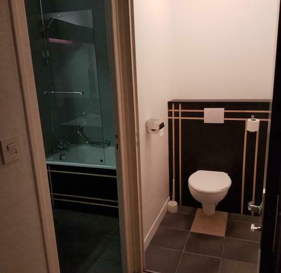 Трехместный Номер Классика, Hôtel Les Rives D'allier