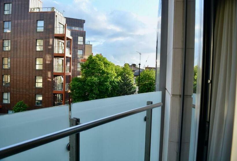 דירת שני חדרים, Sanctum Maida Vale