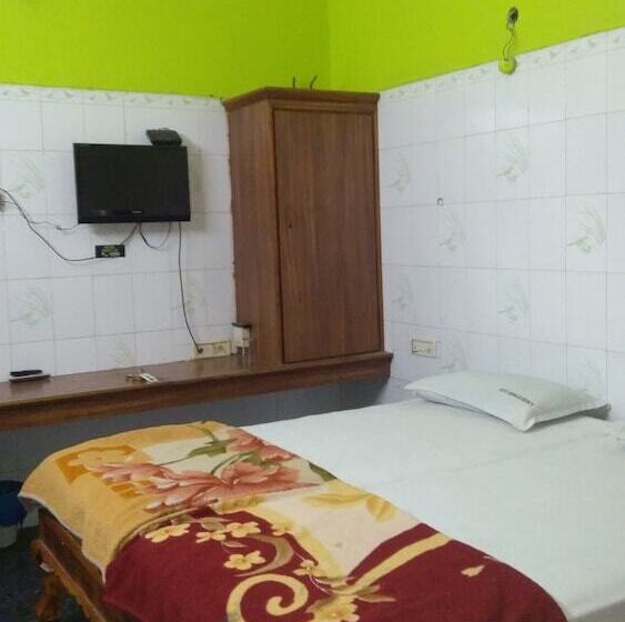 Номер Deluxe, Iroomz Nama Residency