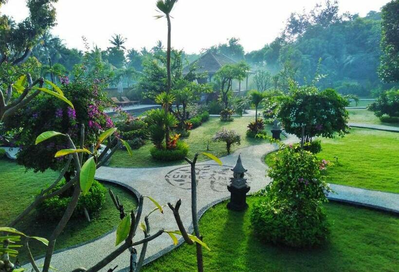 Стандартный Номер Кровать Кинг, Kubu Kangin Resort