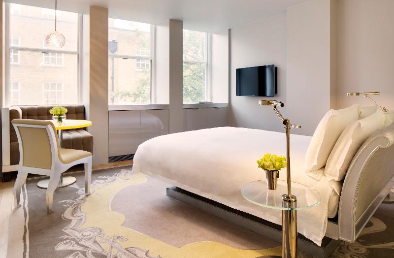 Номер Стандарт, Sanderson London