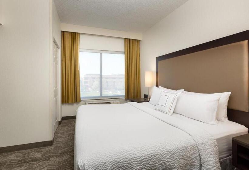 带大床的标准工作室, Springhill Suites Louisville Hurstbourne/north