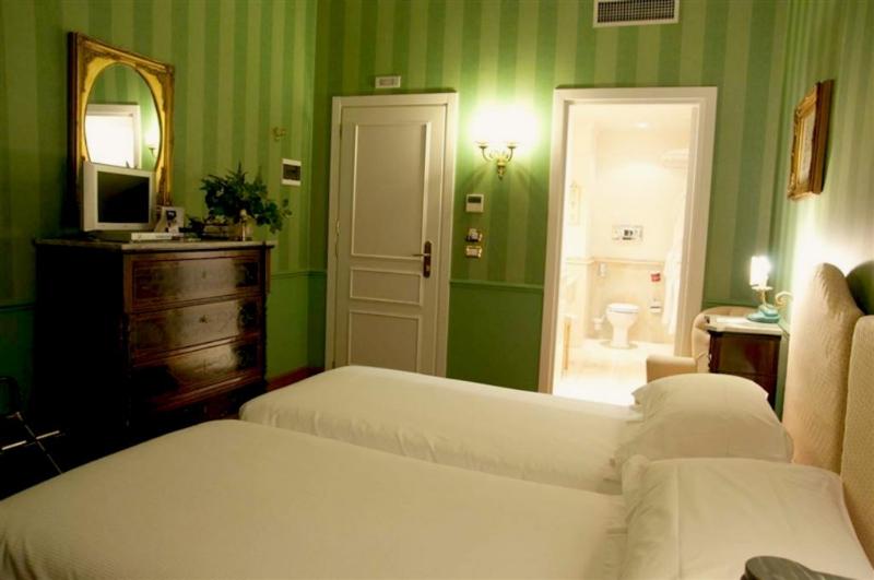 اتاق استاندارد, Unahotels One Catania