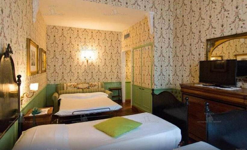 اتاق استاندارد چهار تخته, Unahotels One Catania