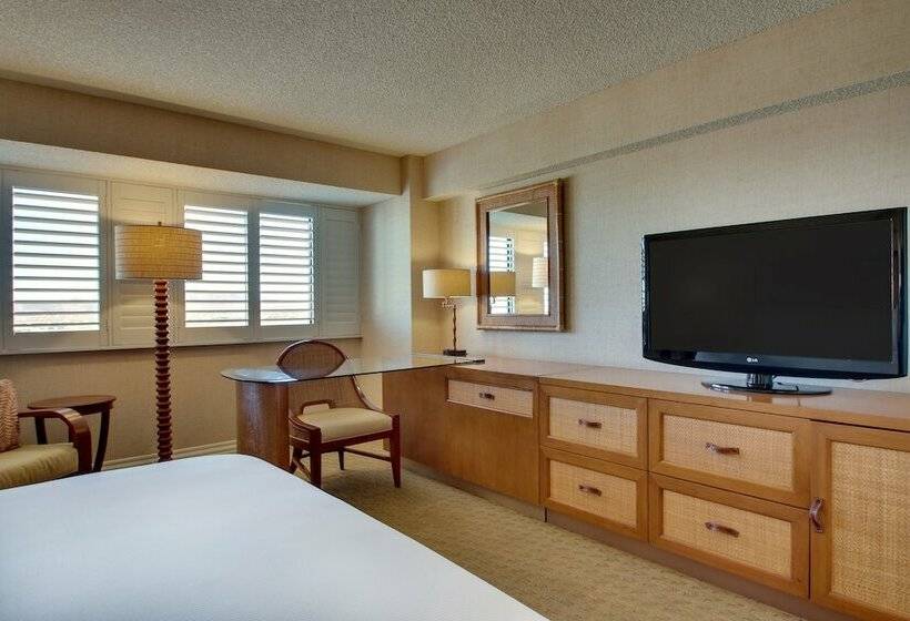 Номер Deluxe, Tropicana Las Vegas  A Doubletree By Hilton