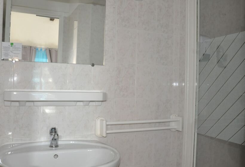 Семейный Номер, Hôtel Les Mimosas