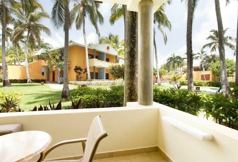 Полулюкс, Iberostar Selection Bavaro Suites