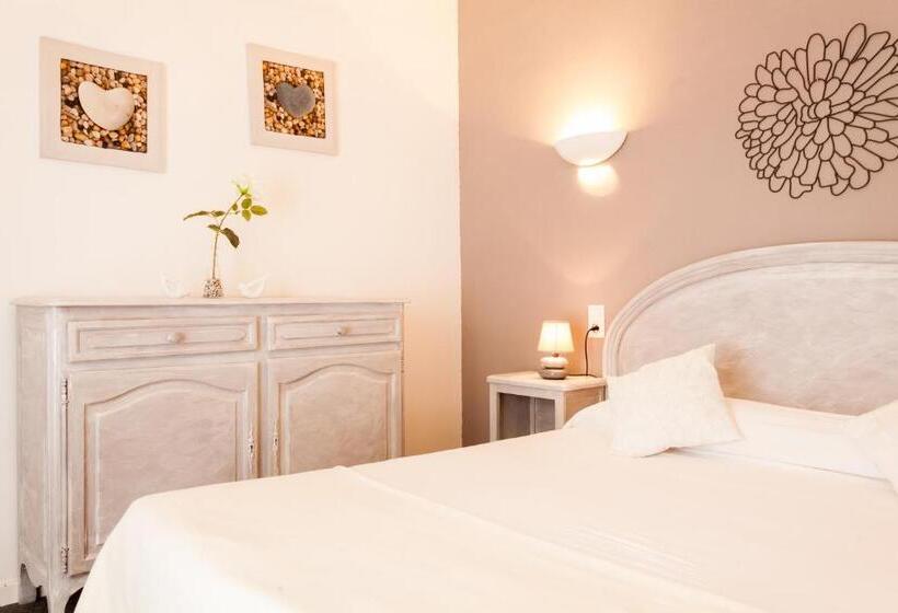 Номер Стандарт, Le Petit Manoir Logis
