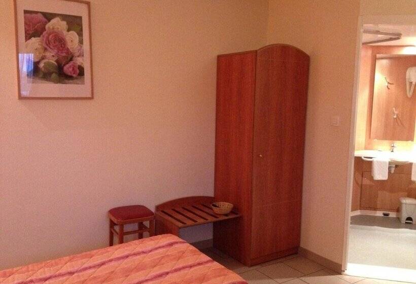 Номер Стандарт, Logis Hôtel   Les Paturelles