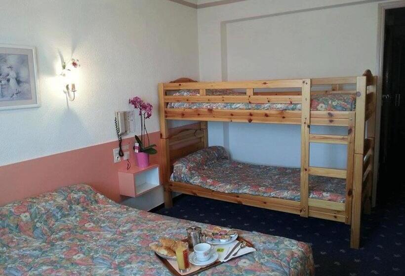 Семейный Номер, Hôtel & Restaurant Azur