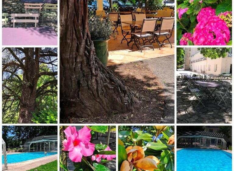 اتاق استاندارد چهار تخته, Logis Hôtel Restaurant Les Cèdres