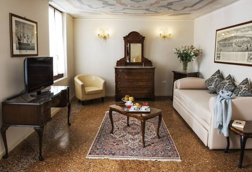 اتاق سوپریور, Agli Alboretti
