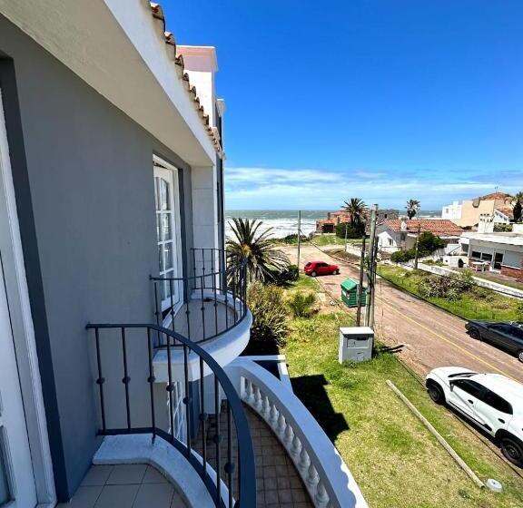 Трехместный Номер Стандарт с Балконом, Bagu Villa De Mar