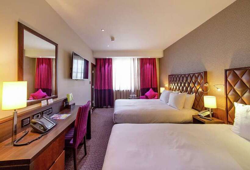 Номер Deluxe Кровать Куин, Rushhh Daytona Beach, Tapestry Collection By Hilton