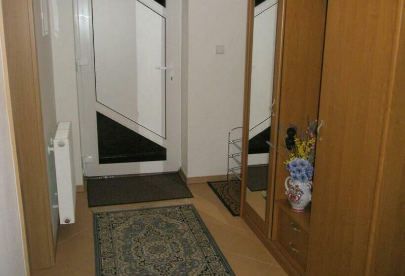 Quarto Standard Casa de Banho Partilhada, Ubytovanie Bičár