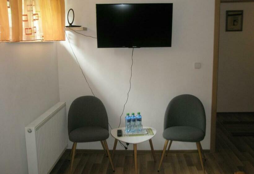 Quarto Triplo Standart, Ubytovanie Bičár