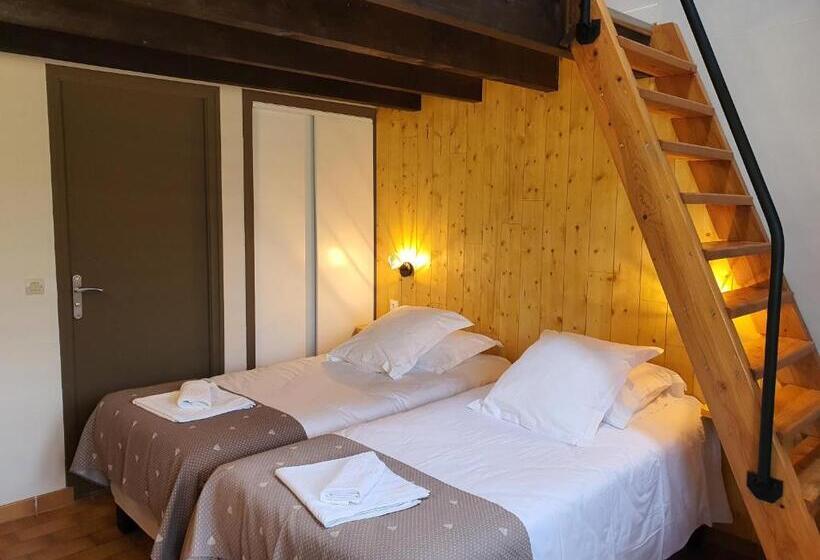 Четырехместный Номер Стандарт, Logis Hôtel Restaurant L Escarbille