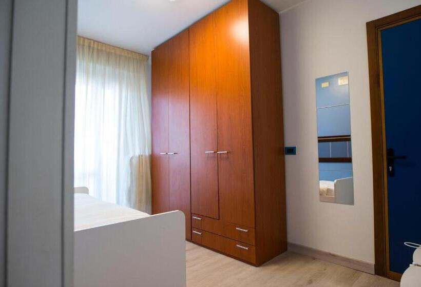 اتاق استاندارد سه نفره, B&b Il Bacio