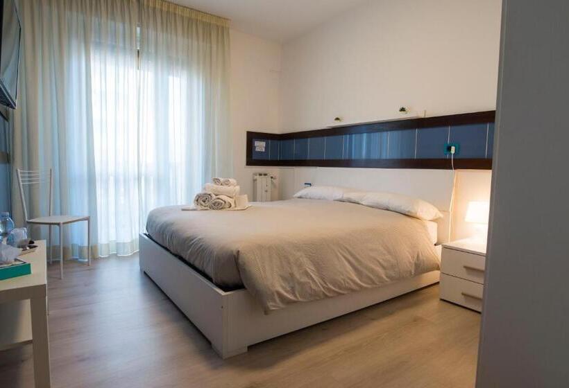 اتاق استاندارد با سرویس بهداشتی مشترک, B&b Il Bacio