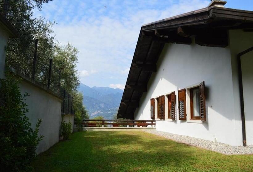 Номер Стандарт Вид на Сад, La Villa