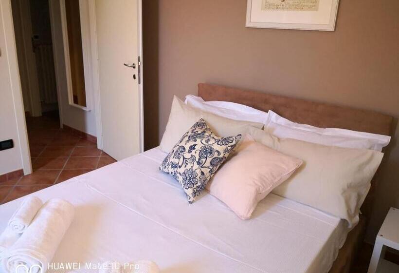 اتاق خانوادگی, B&b Palazzo De  Il Nuovo Duca Minimo