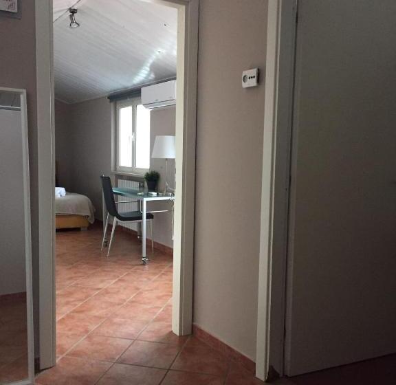 اتاق راحتی سه تخته, B&b Palazzo De  Il Nuovo Duca Minimo