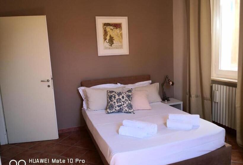اتاق خانوادگی, B&b Palazzo De  Il Nuovo Duca Minimo