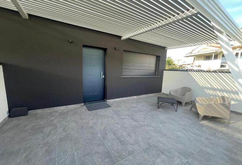 سوئیت با وان آب گرم, B&b Vittoria House