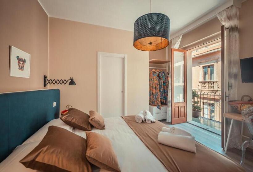 Полулюкс с Балконом, A Coffa Rooms