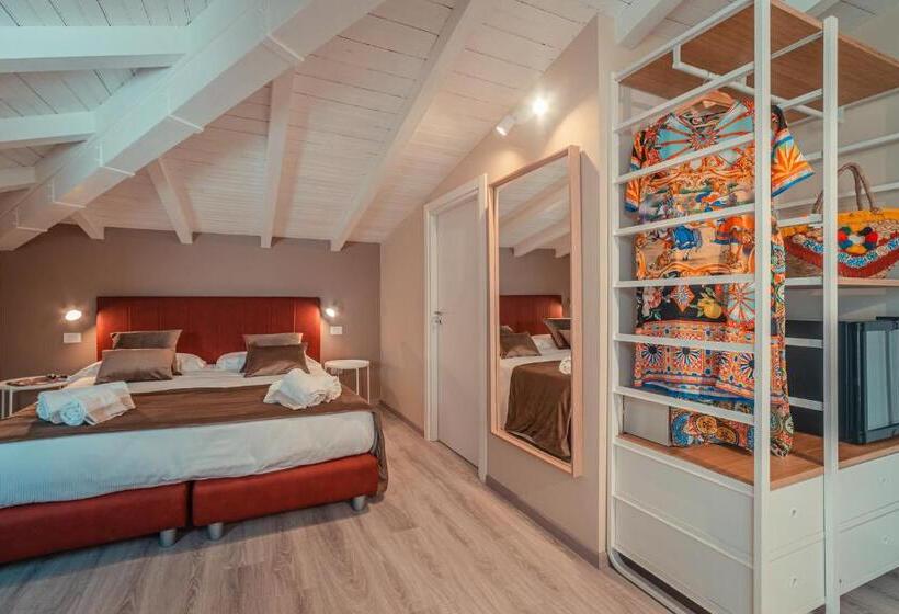 Номер Стандарт Трехместный, A Coffa Rooms