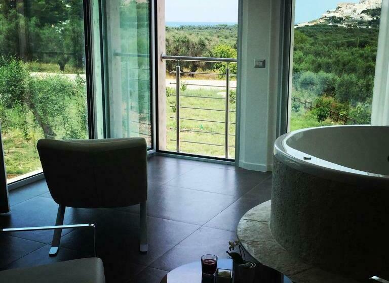 标准间带漩涡浴缸, Max Luxury Suite   Servizio Spiaggia Inclusa