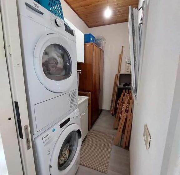 اتاق اکونومی, Oasi Liv   Affittacamere