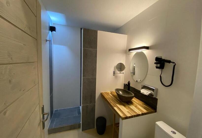 Люкс Повышенной Комфортности, Logis Hostellerie De L Abbaye