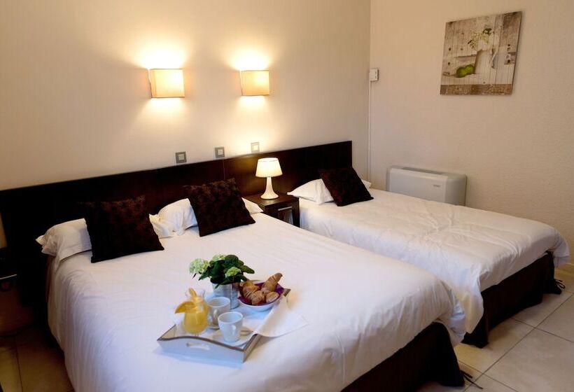 Номер Стандарт Трехместный, Logis Hostellerie De L Abbaye