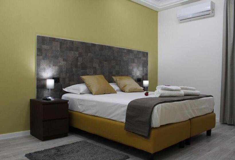 اتاق استاندارد سه نفره, Royalty Rooms & Spa