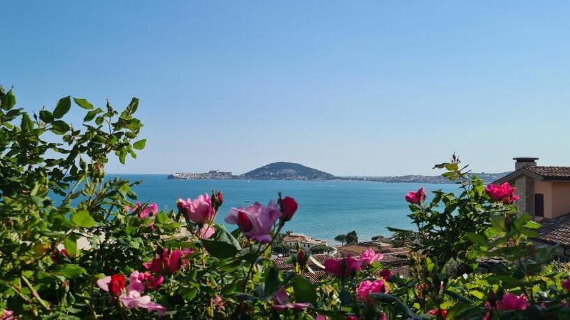 Triple Room Sea View, Villa Olga B&b